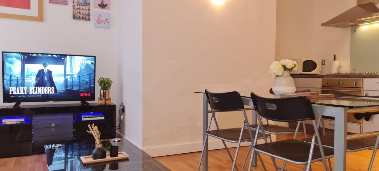 Exquisite One Bedroom Apartment In The Heart Of Sheffield City Centre Buitenkant foto